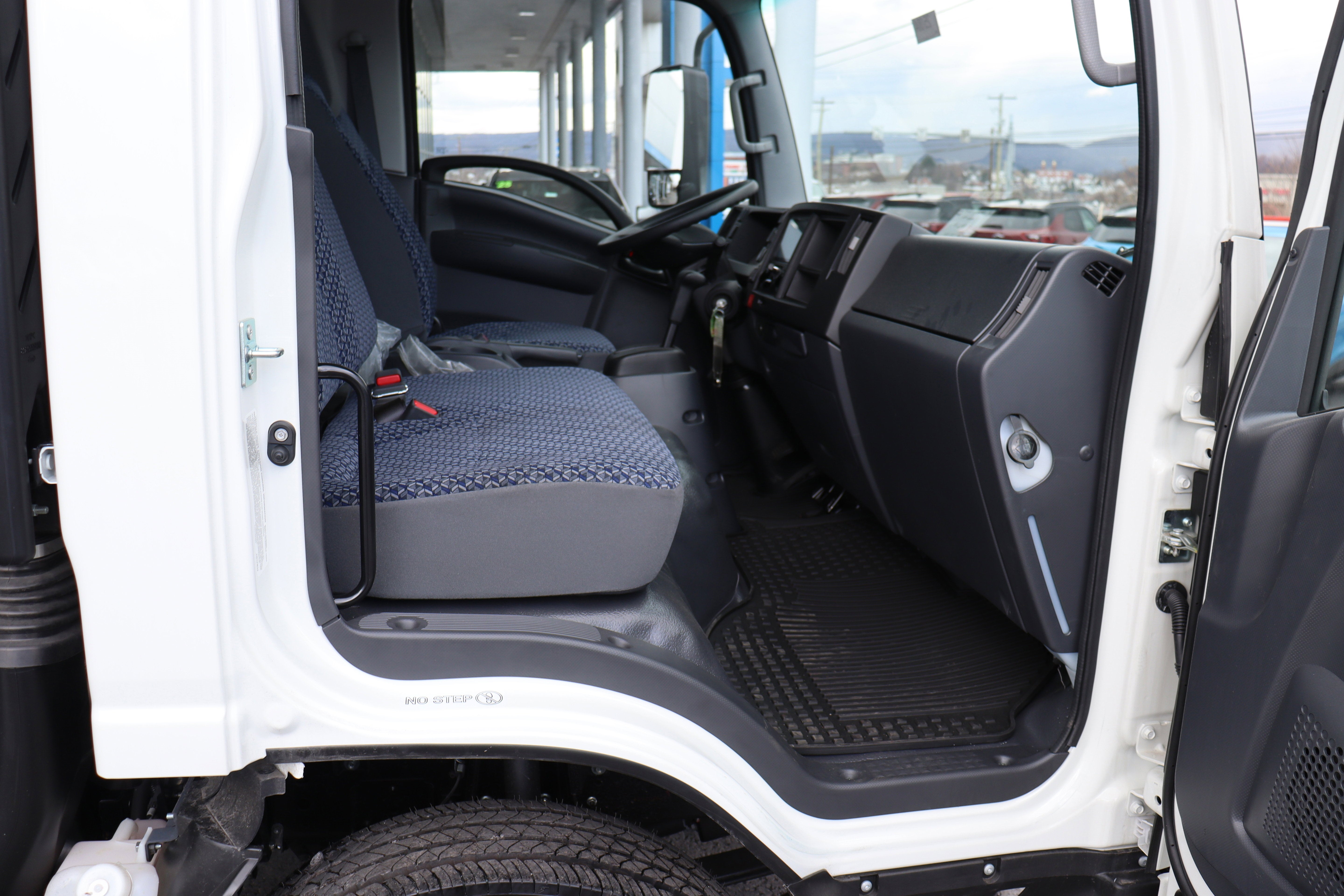 2025 Chevrolet Low Cab Forward 4500 NA