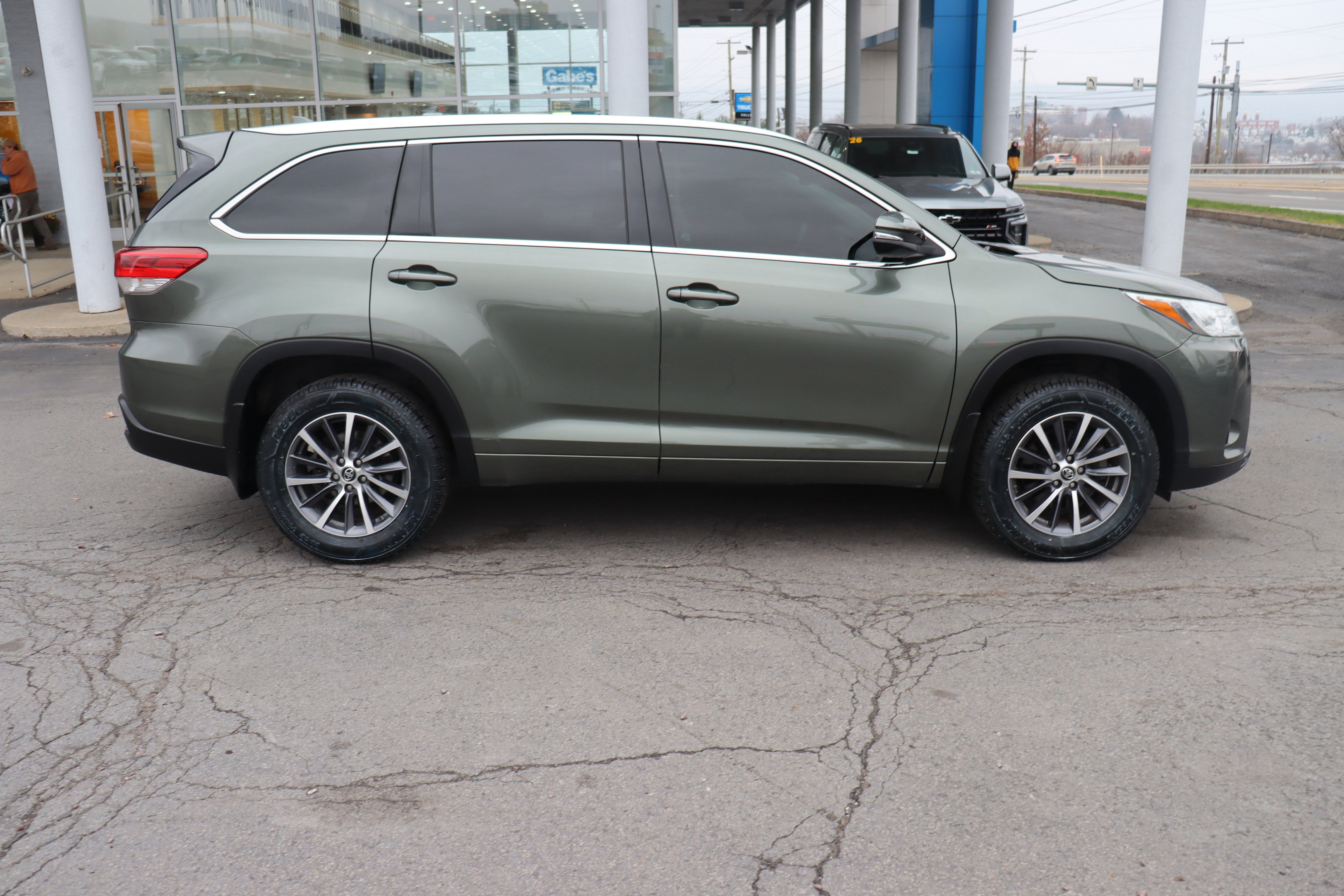 2018 Toyota Highlander SE