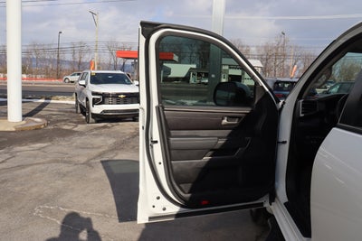 2024 Toyota Tundra 4WD SR5