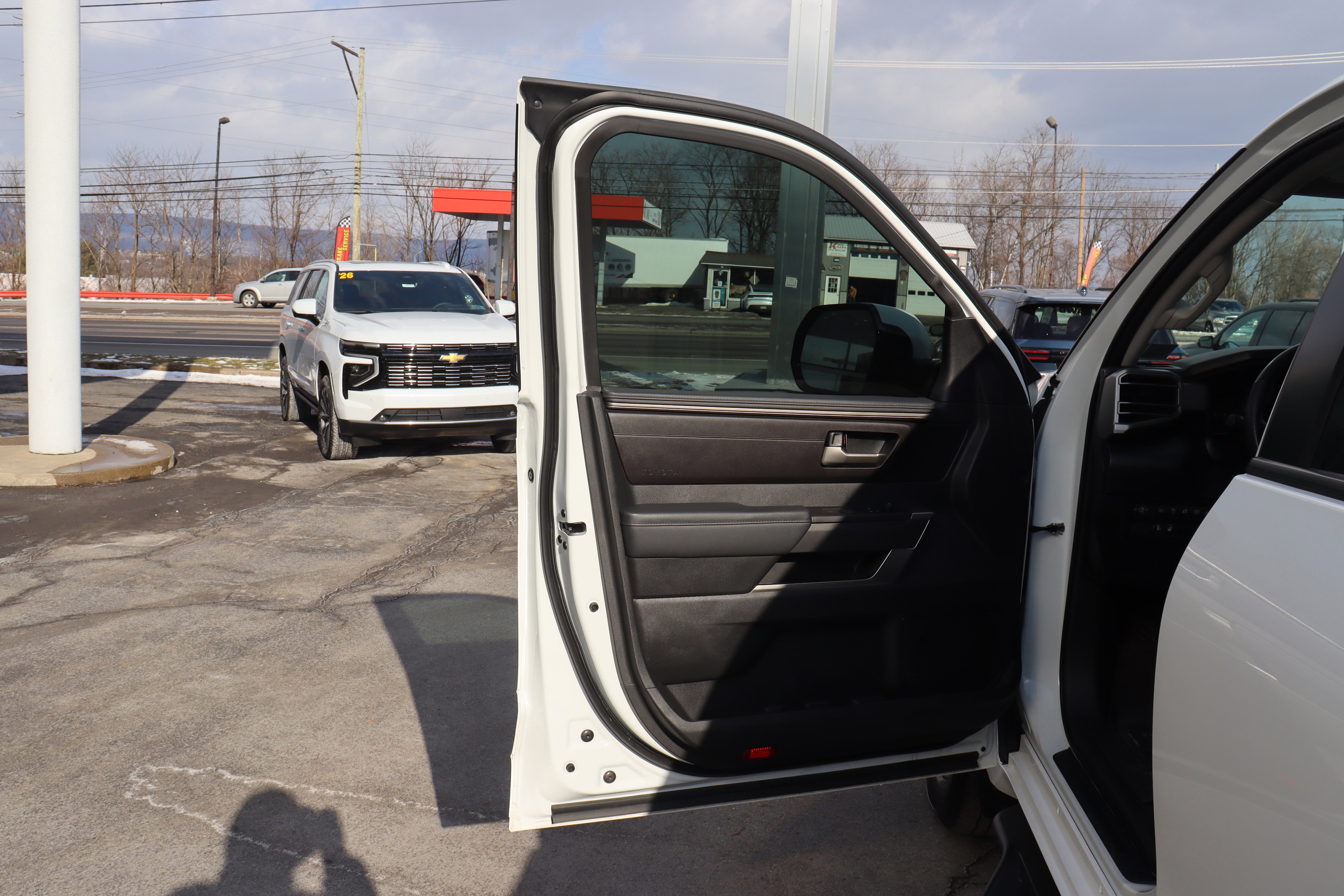 2024 Toyota Tundra 4WD SR5