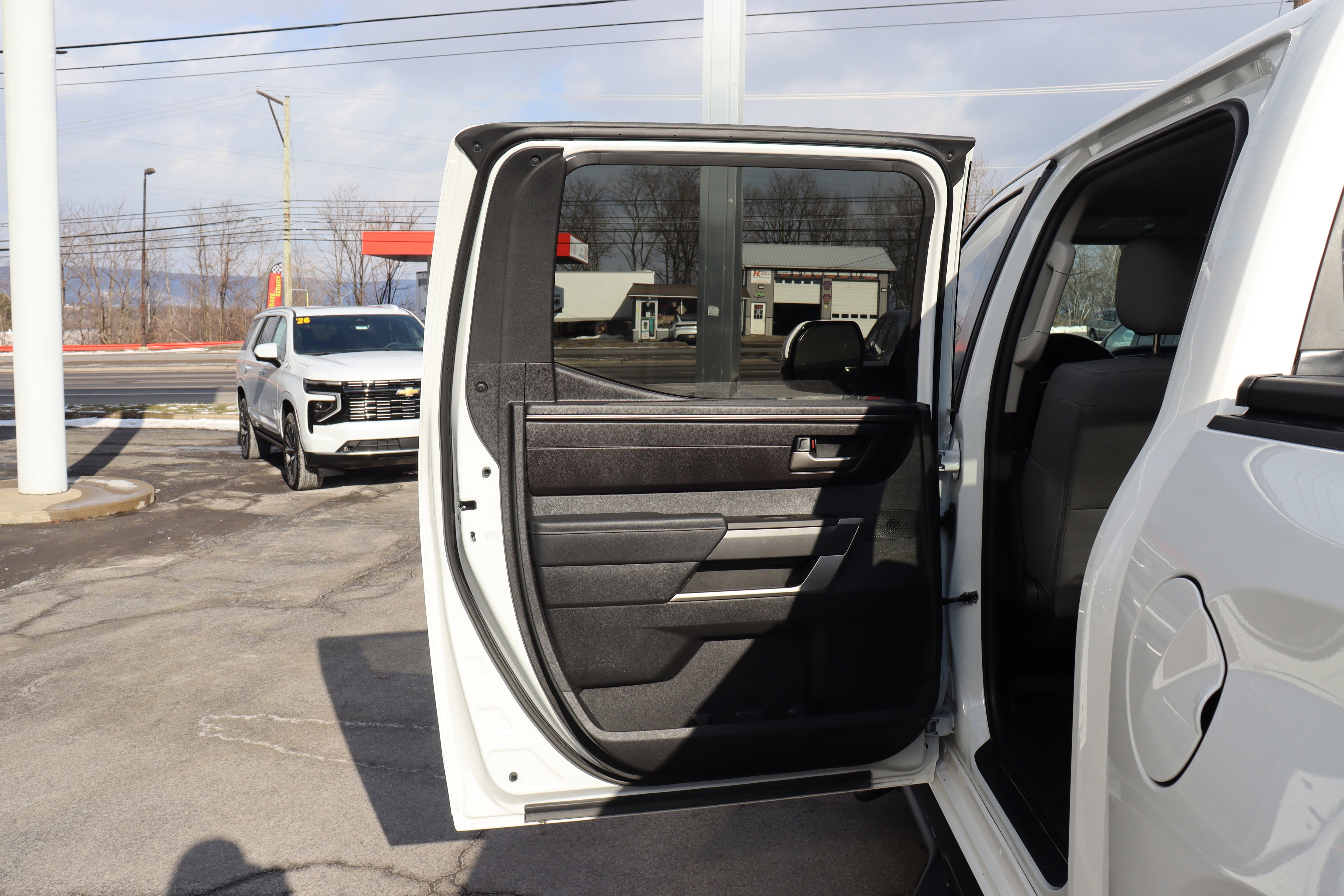 2024 Toyota Tundra 4WD SR5