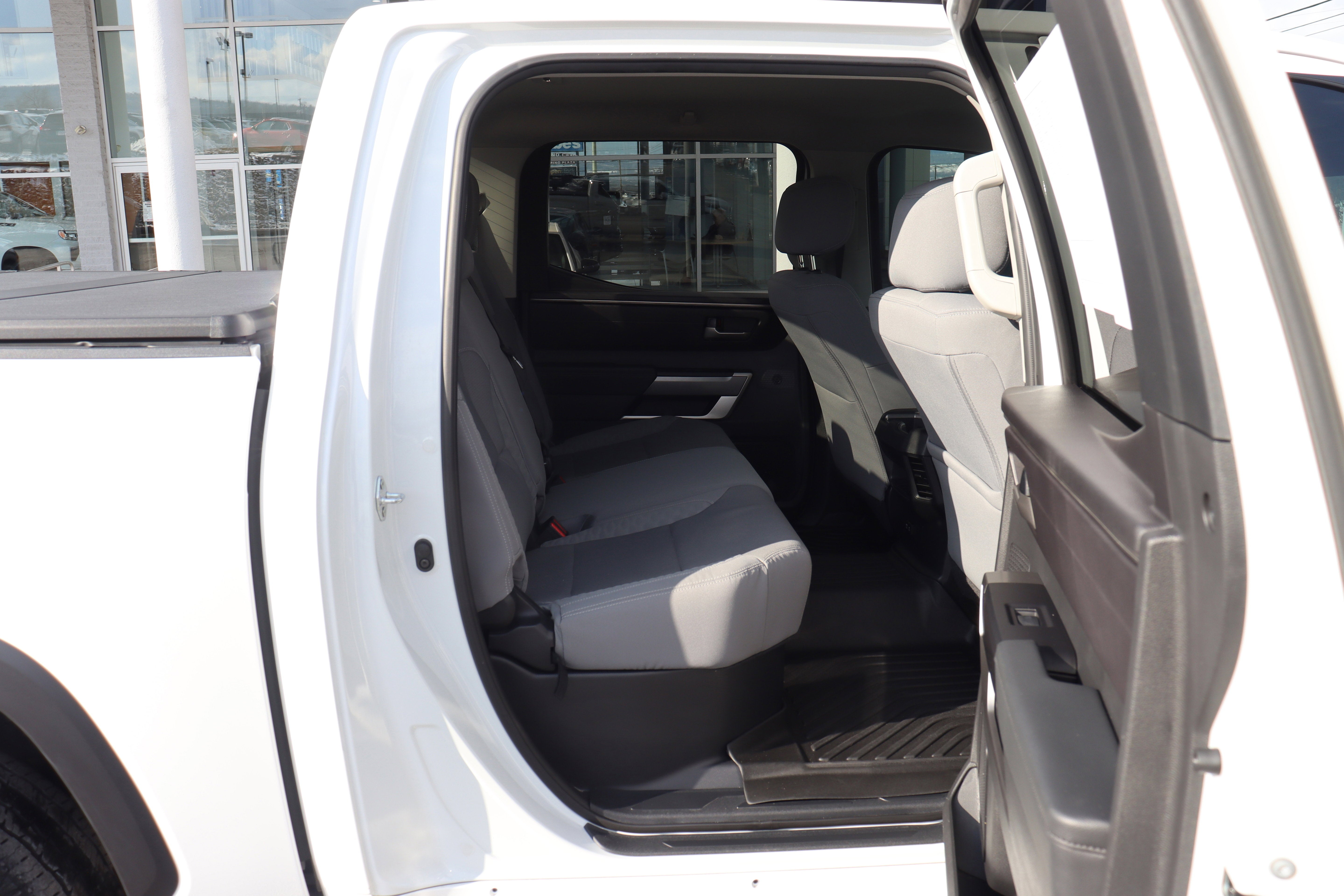 2024 Toyota Tundra 4WD SR5