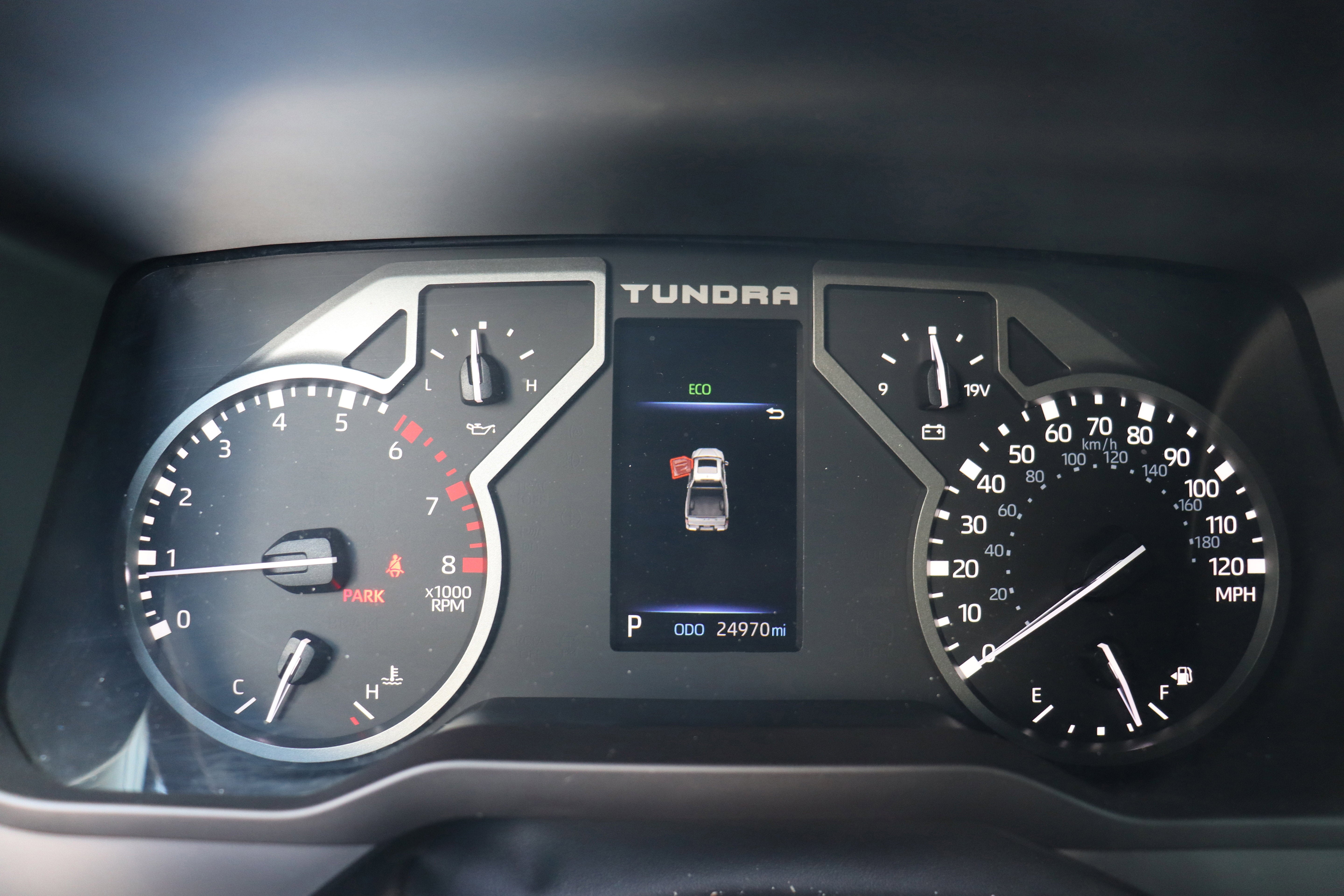 2024 Toyota Tundra 4WD SR5