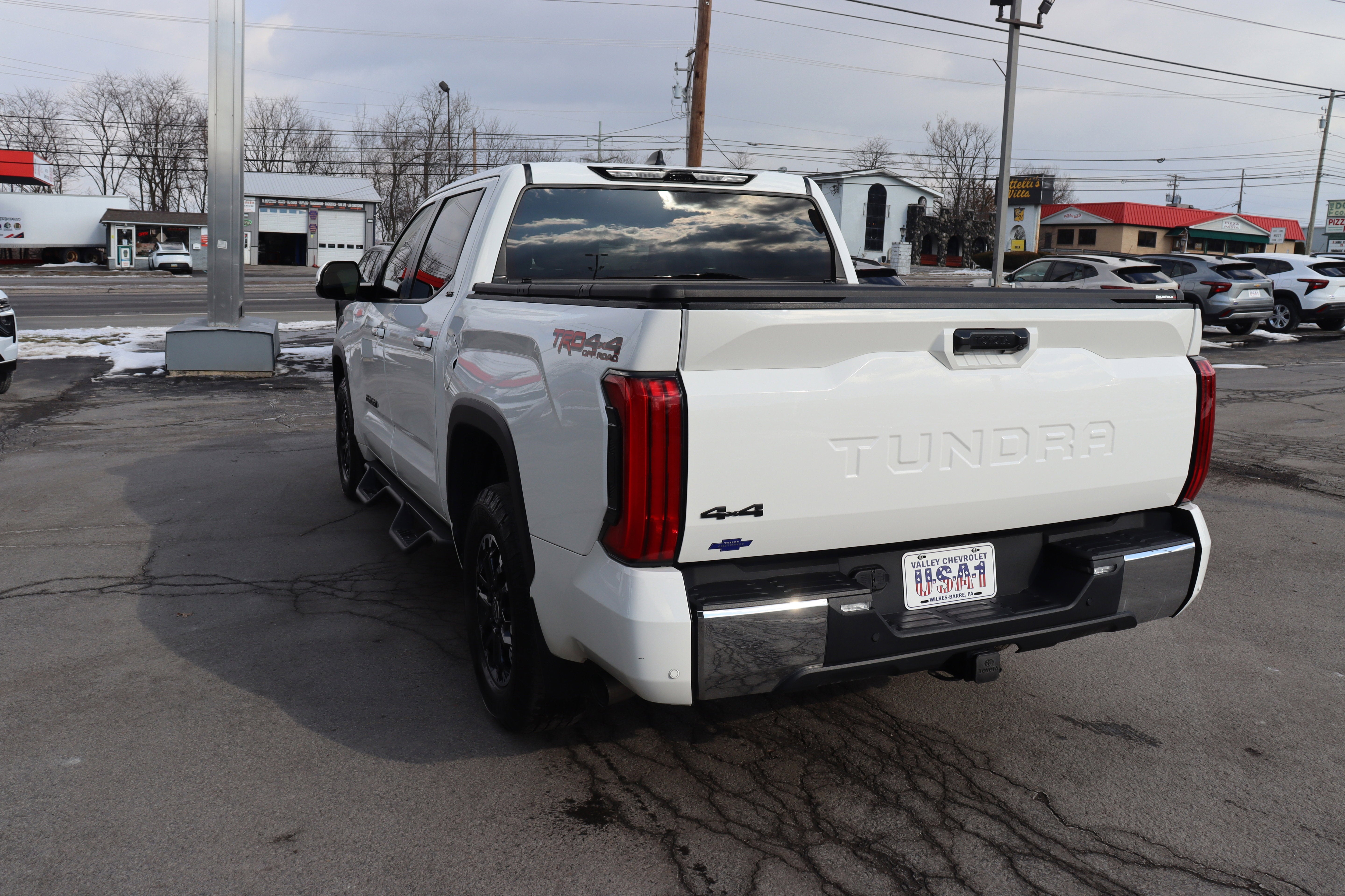 2024 Toyota Tundra 4WD SR5