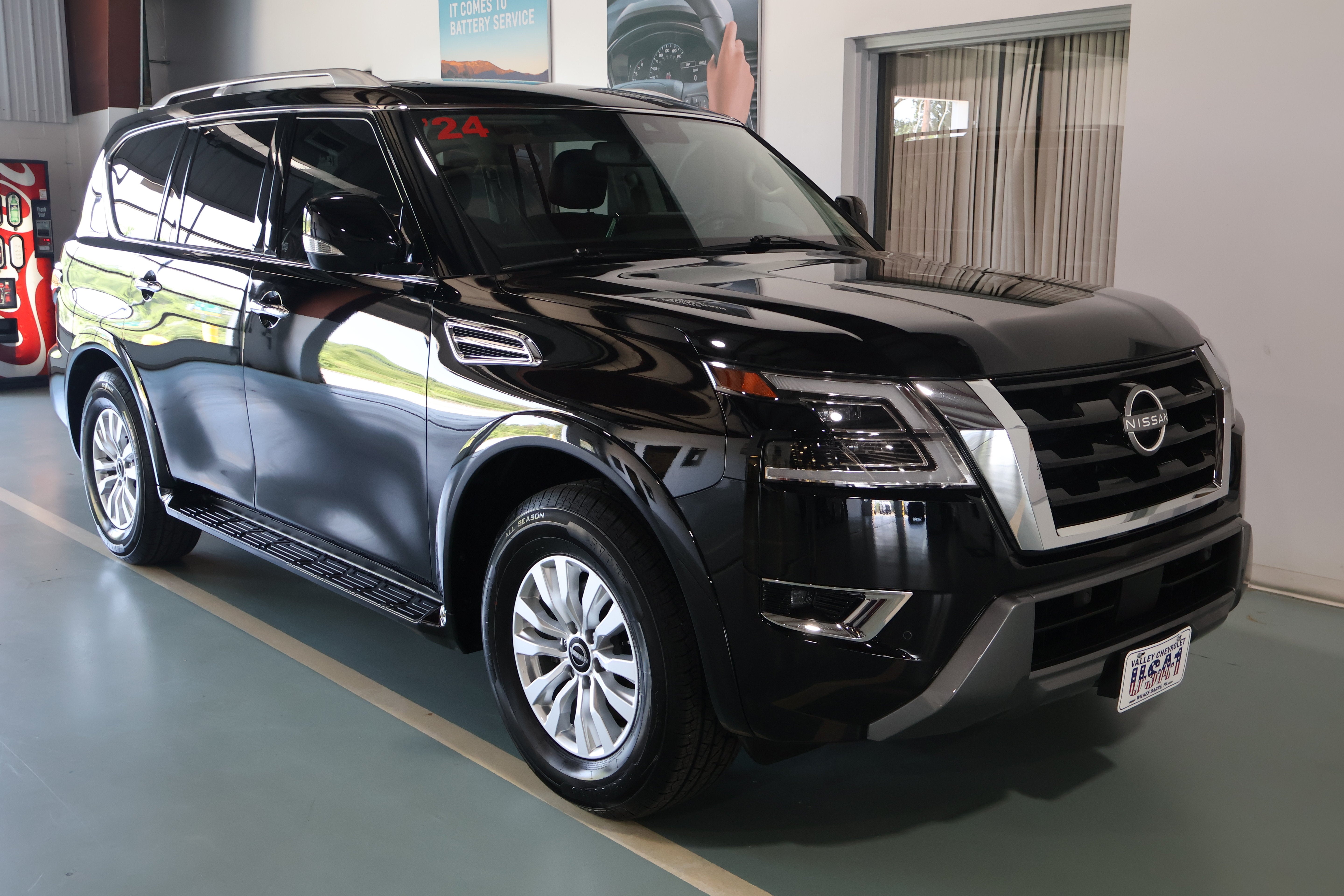 2024 Nissan Armada SV 4WD