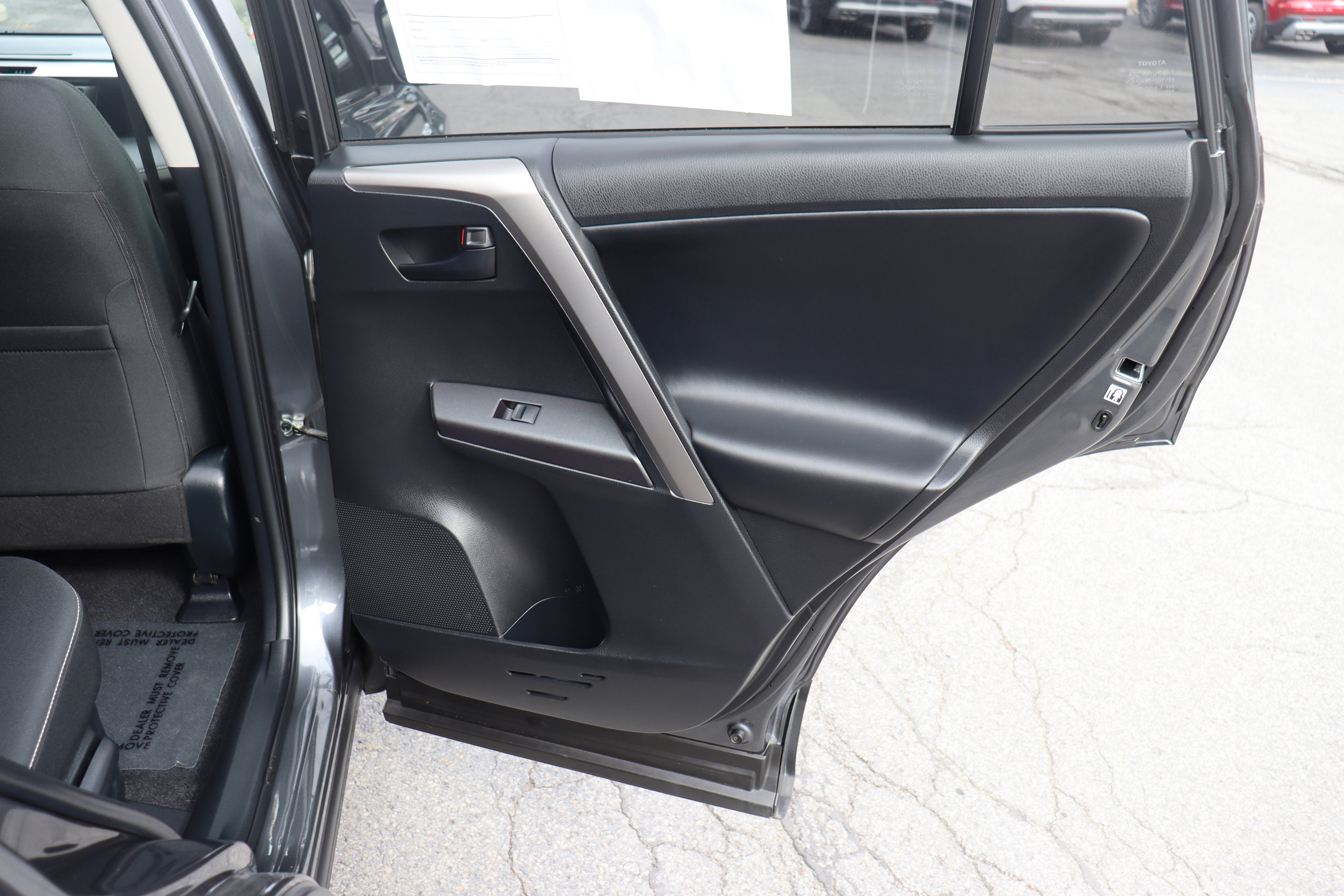 2018 Toyota RAV4 Hybrid LE Plus