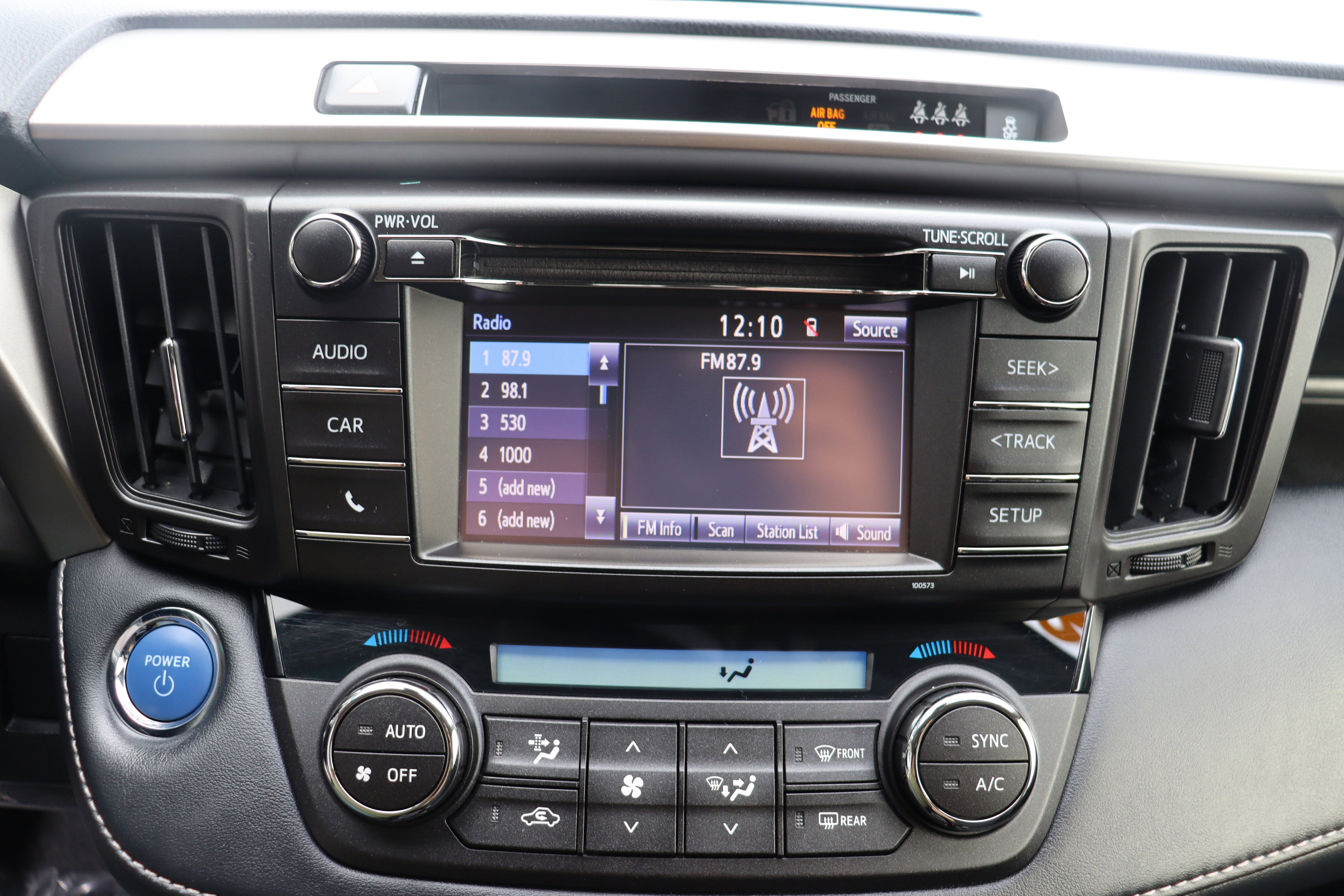 2018 Toyota RAV4 Hybrid LE Plus