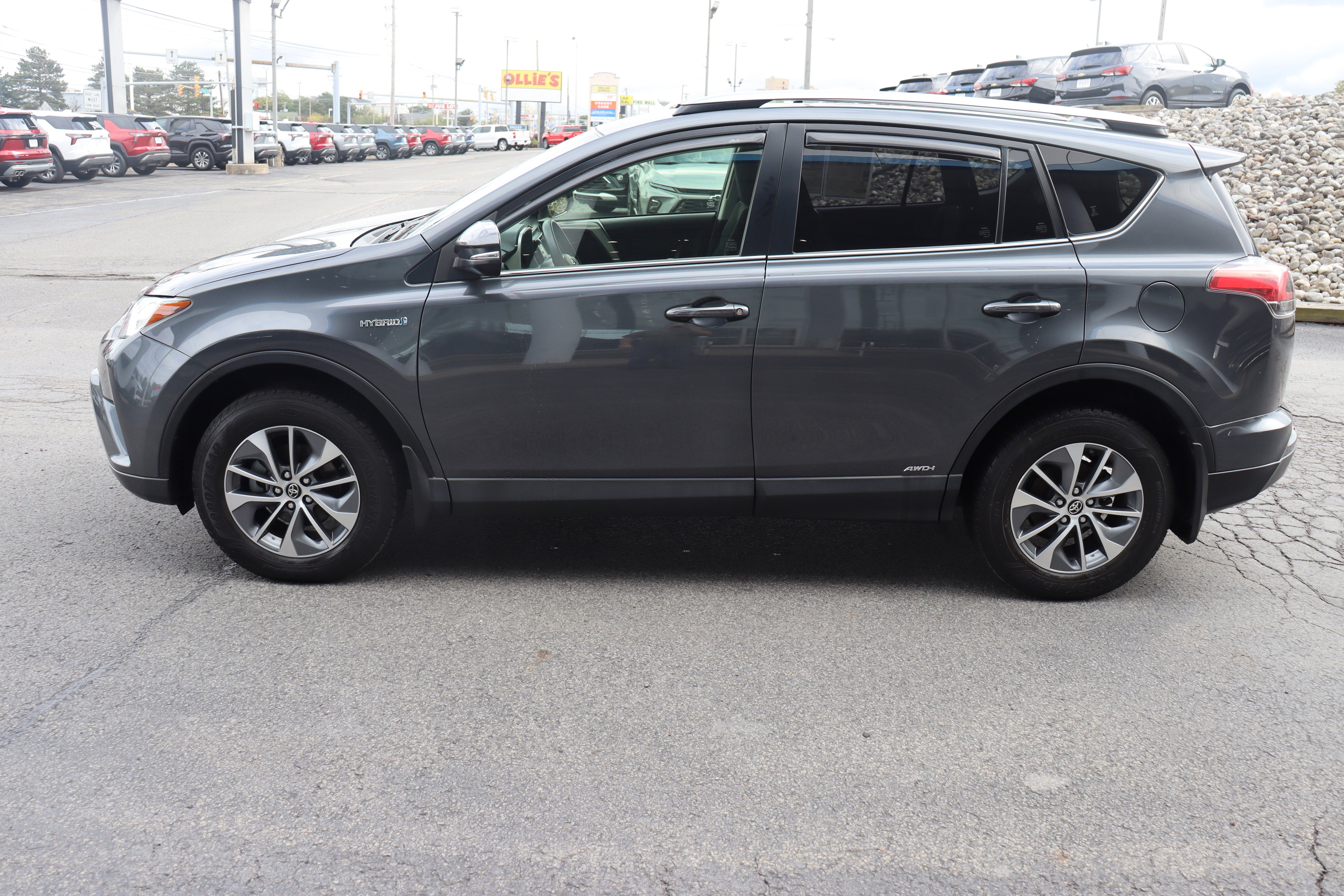 2018 Toyota RAV4 Hybrid LE Plus