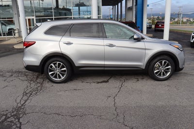 2018 Hyundai Santa Fe SE