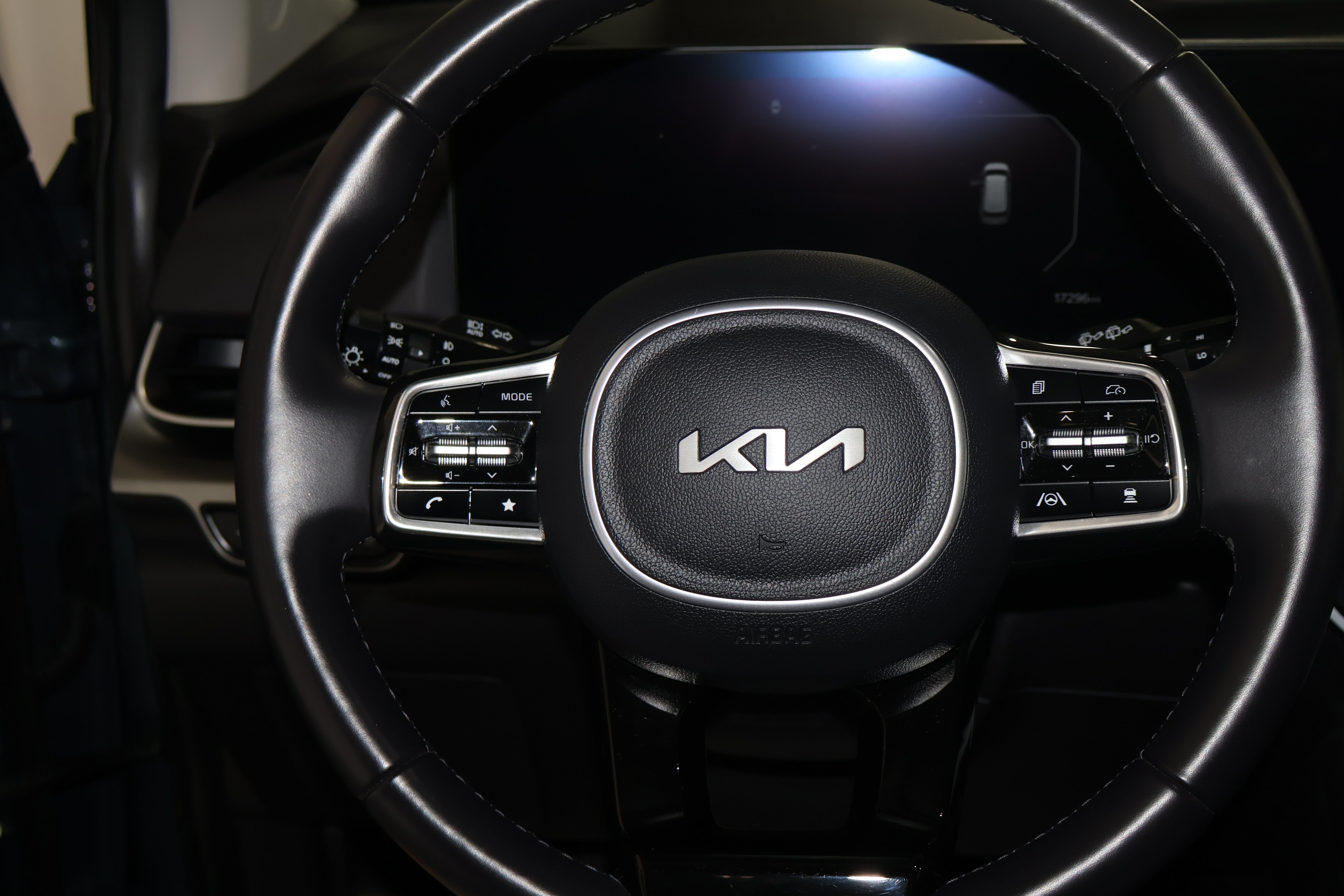 2025 Kia Carnival MPV SX Prestige