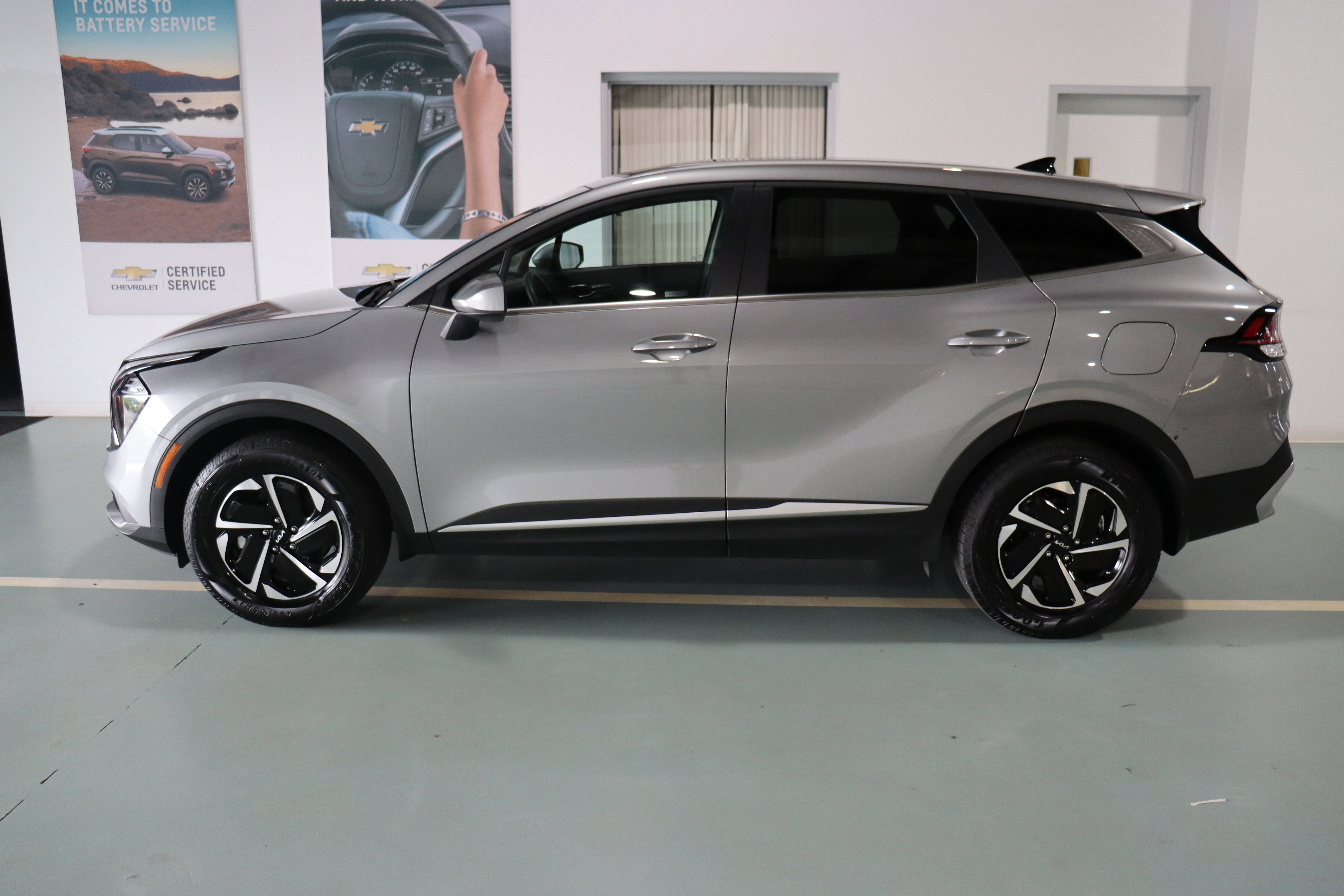 2023 Kia Sportage Hybrid LX