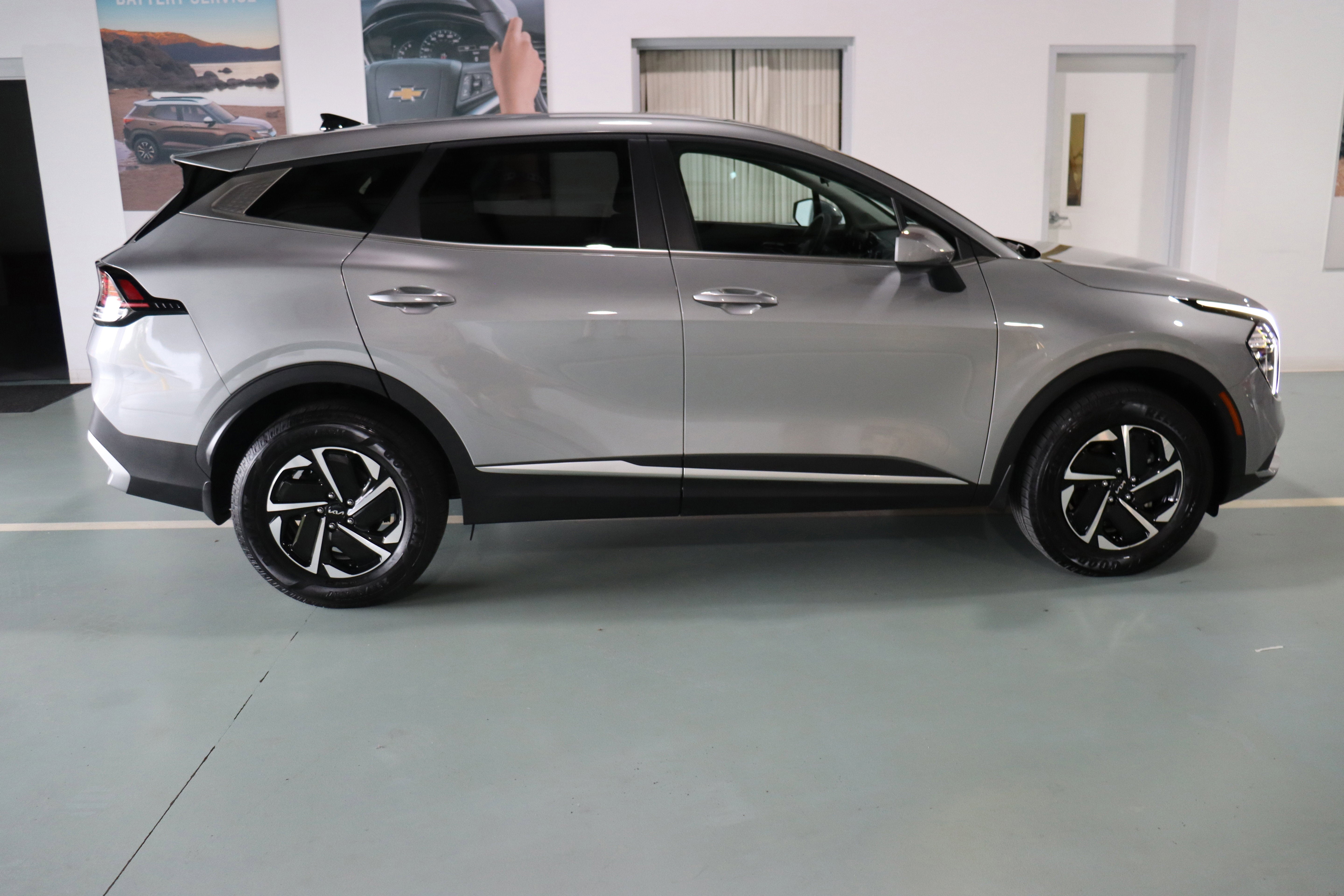 2023 Kia Sportage Hybrid LX