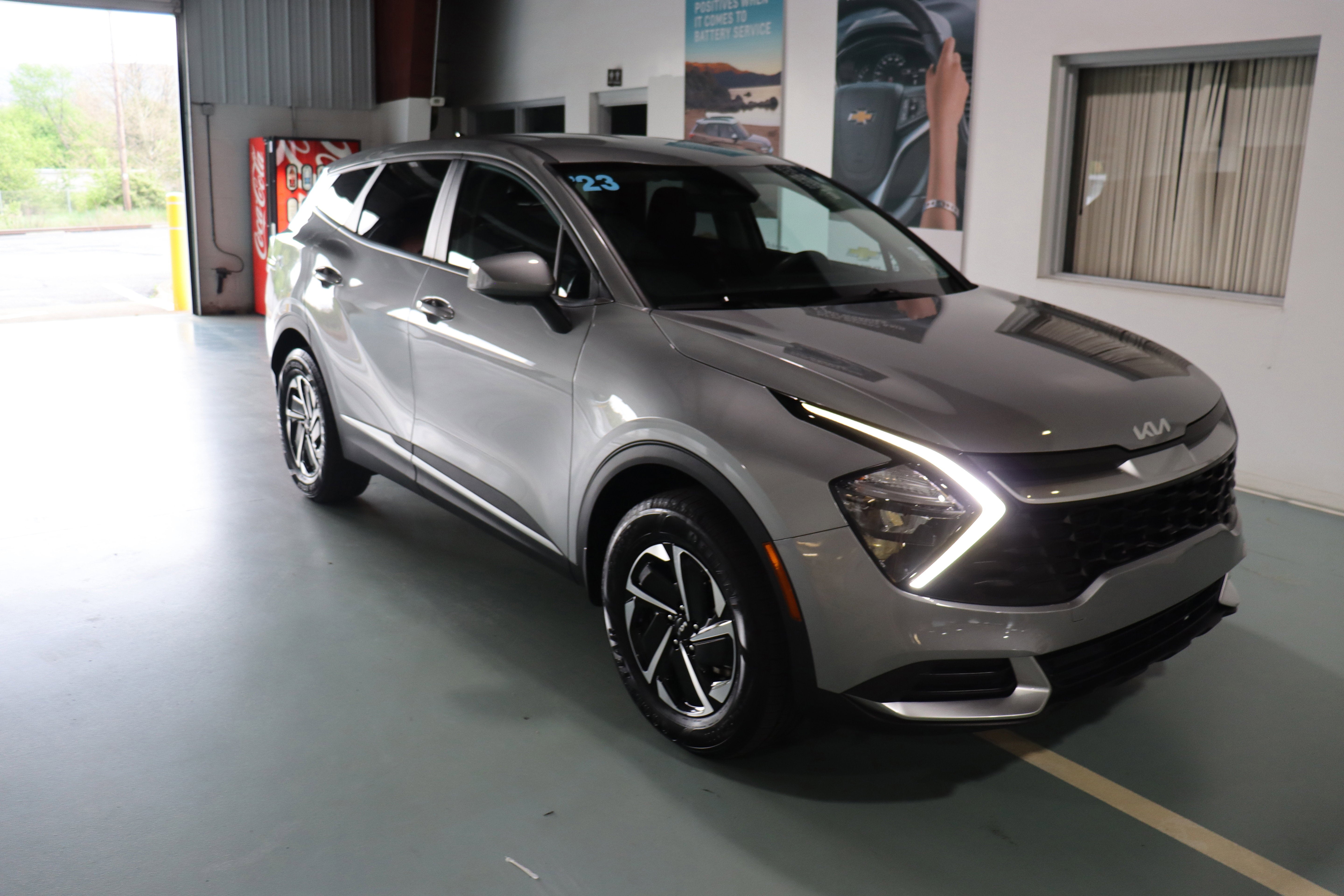 2023 Kia Sportage Hybrid LX