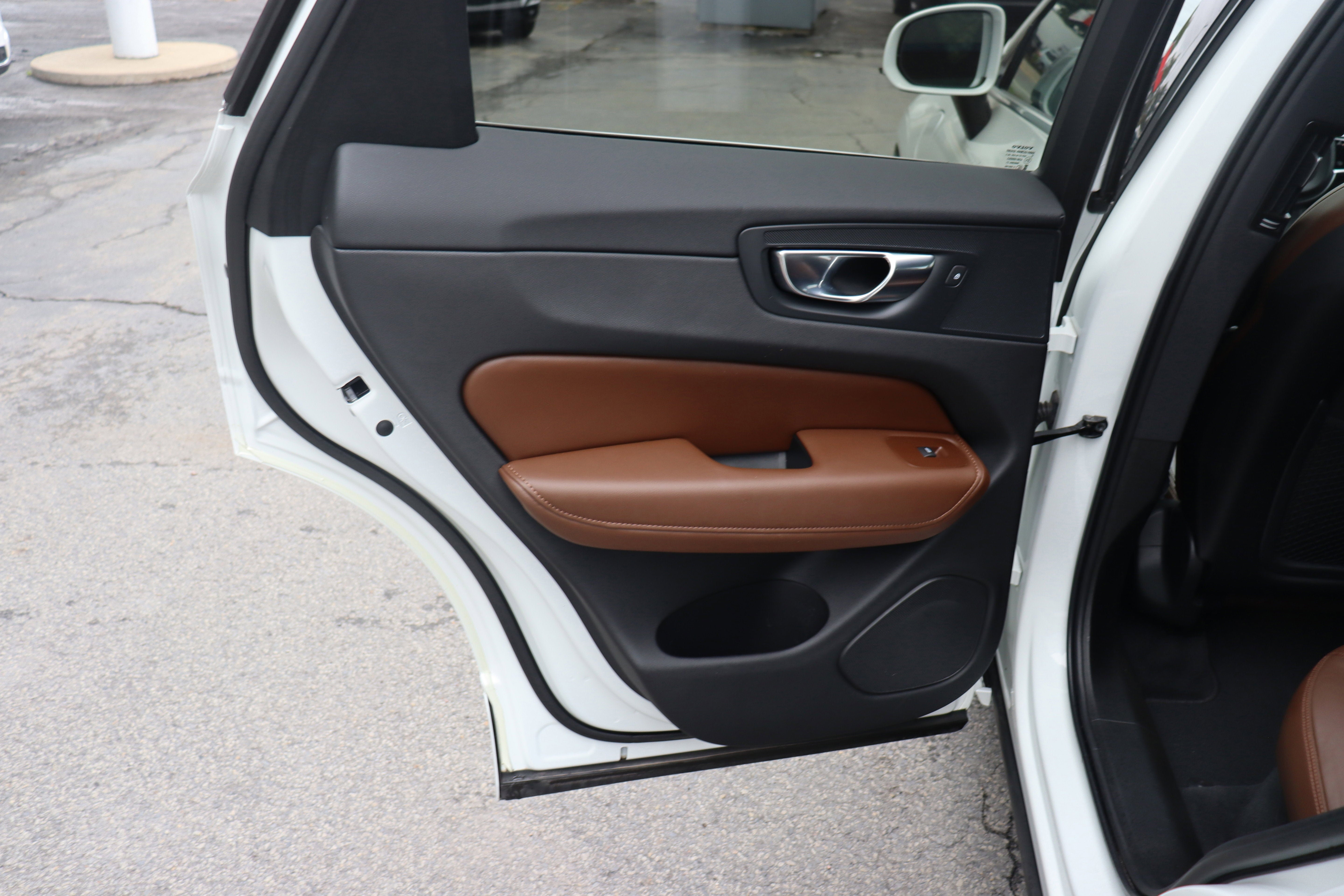 2021 Volvo XC60 Inscription Expression