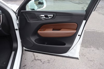 2021 Volvo XC60 Inscription Expression