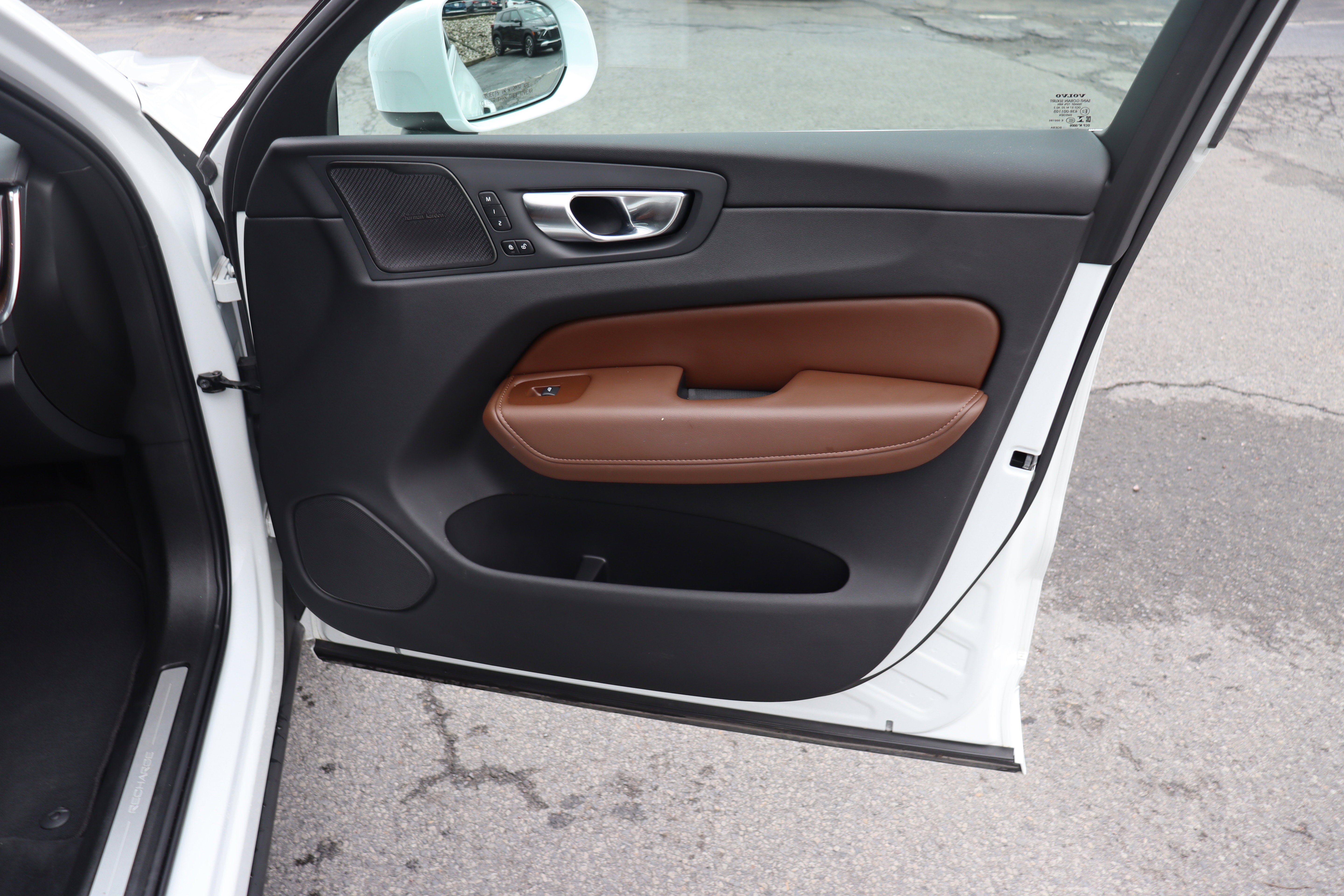 2021 Volvo XC60 Inscription Expression