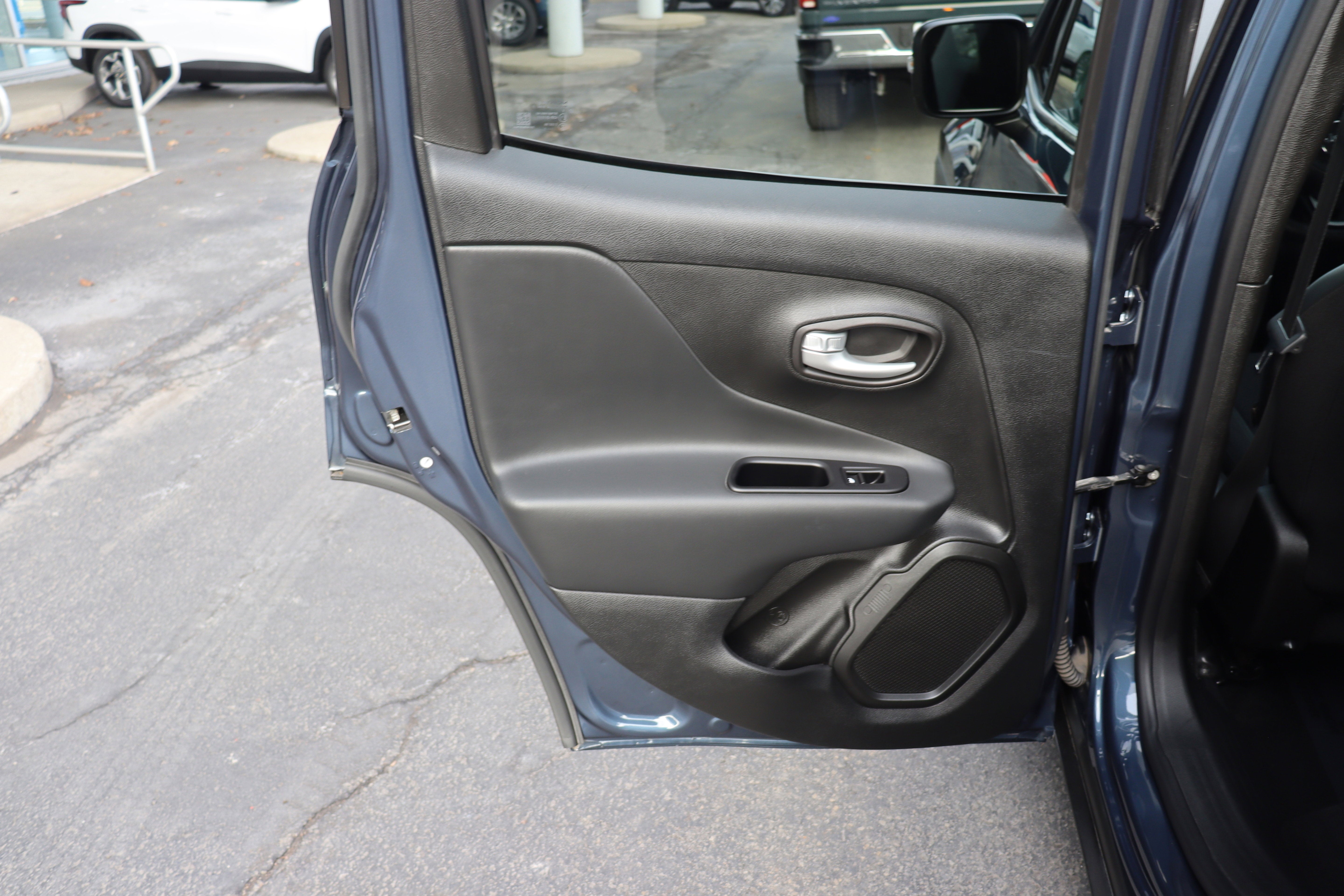 2023 Jeep Renegade Altitude