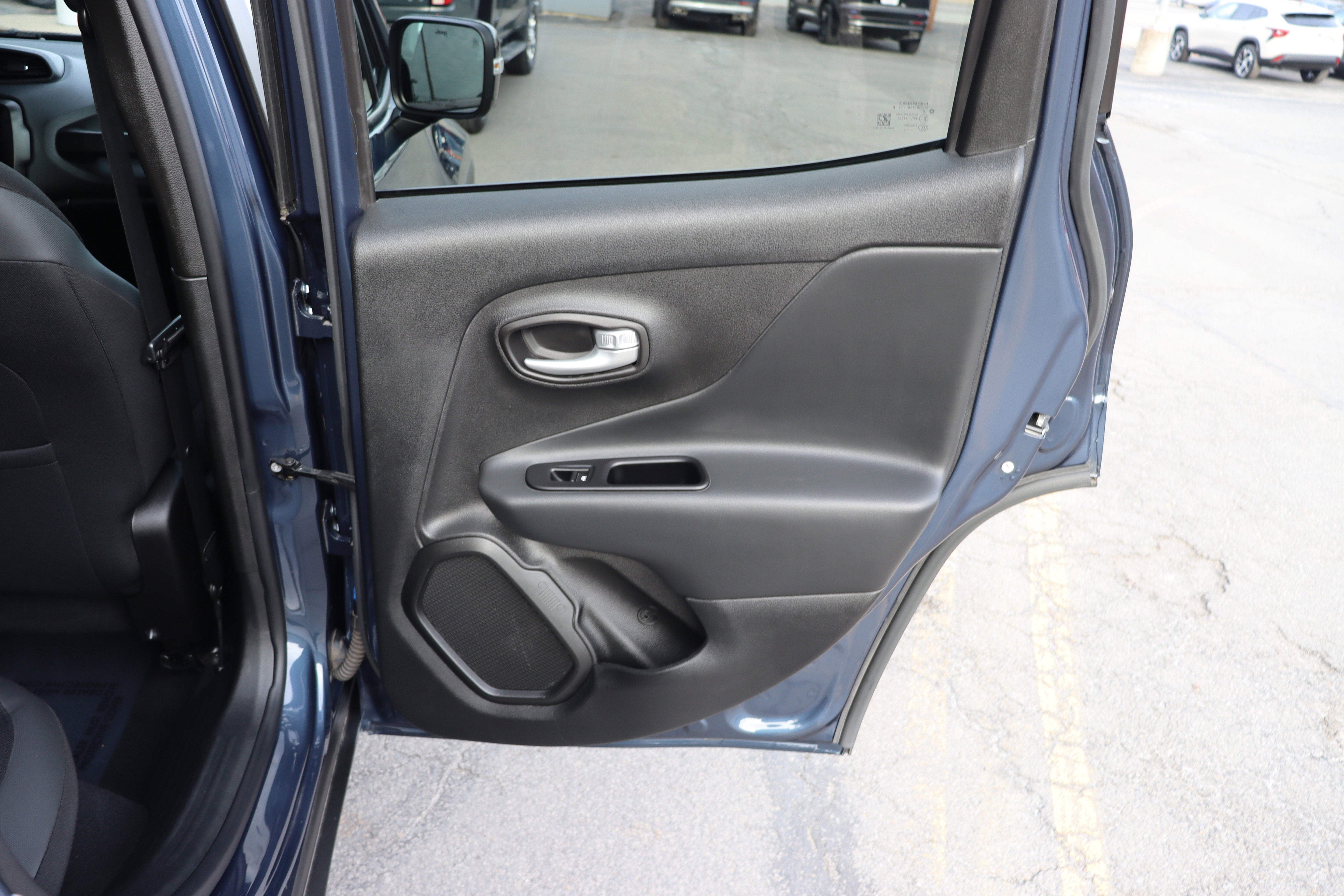 2023 Jeep Renegade Altitude